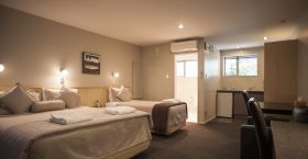 Arthur's Court Motor Lodge - Accommodation New Zealand 10