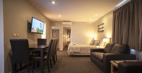 Arthur's Court Motor Lodge - Accommodation New Zealand 12
