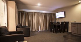 Arthur's Court Motor Lodge - Accommodation New Zealand 18