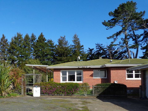 Karamu Trail Track - Accommodation New Zealand 1