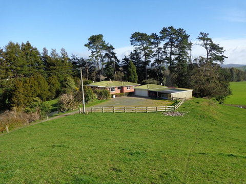 Karamu Trail Track - Accommodation New Zealand 3