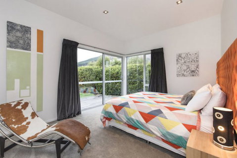 Gucci Too - Accommodation New Zealand 7