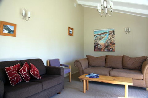 The Villa At Edgewater Motel - Accommodation New Zealand 3