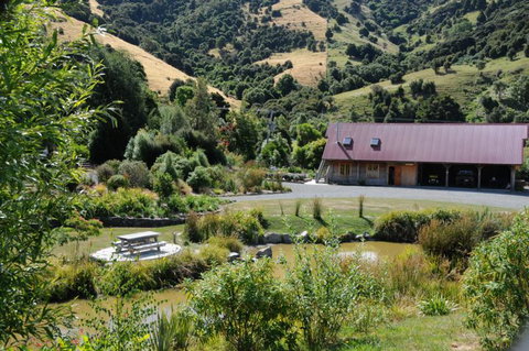 The Barn On Valley Road Vineyard - Accommodation New Zealand 4