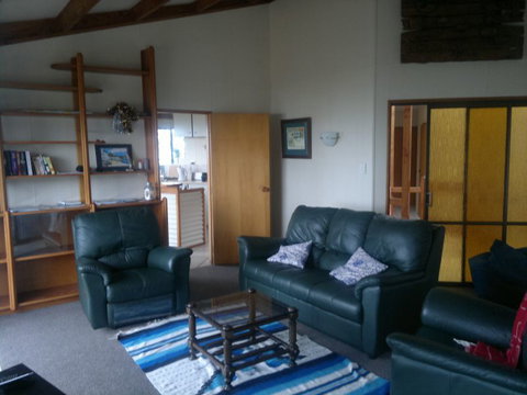 Absolute Beachfront Ruby Bay - Large House On Beachfront. - Accommodation New Zealand 12