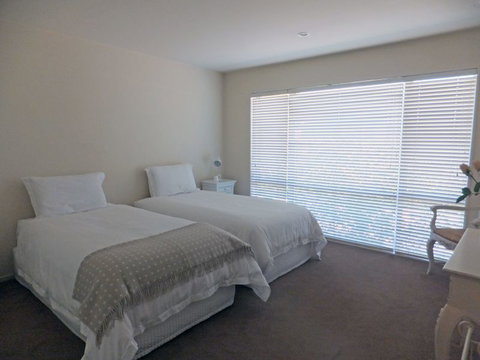 Strowan Townhouse - Accommodation New Zealand 3