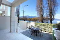 Lakeside Living