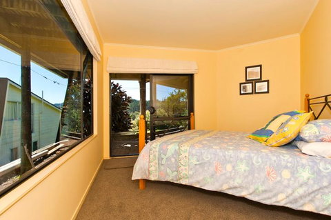 The Glass House - Accommodation New Zealand 9