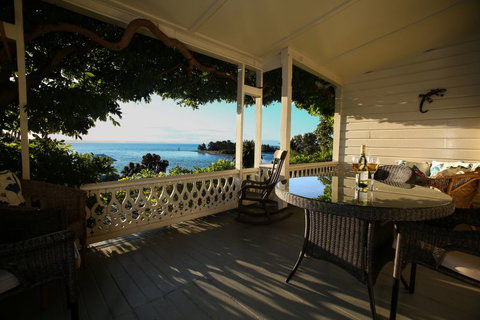 Villa 10 Waterfront Apartments - Accommodation New Zealand 3