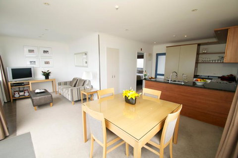 Blue Pacific Quality Apartments - Accommodation New Zealand 11