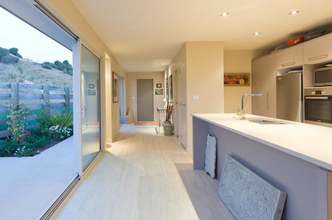 Tauranga Wetland House - Accommodation New Zealand 8