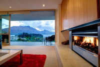 Luxury on the Lake