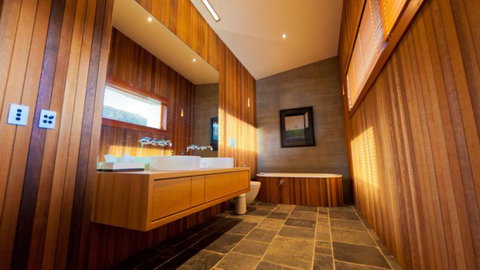 Release Wanaka - Te Kahu - Accommodation New Zealand 7