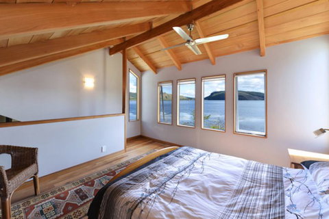 Rainbow Trout Lodge - Accommodation New Zealand 1