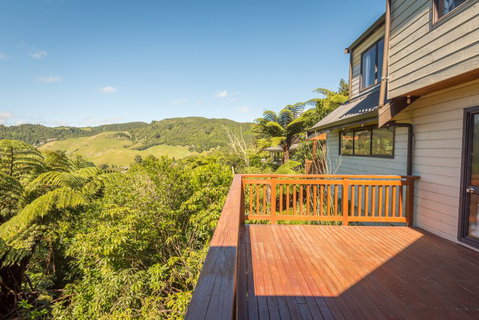 Retreat On The Ridge - Accommodation New Zealand 8