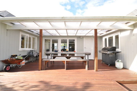 Robinson Family Retreat - Accommodation New Zealand 0