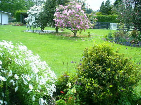 Farm View Retreat - Accommodation New Zealand 0