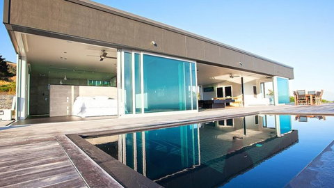 The Glass House  - Accommodation New Zealand 9