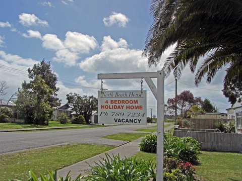 North Beach House - Accommodation New Zealand 15