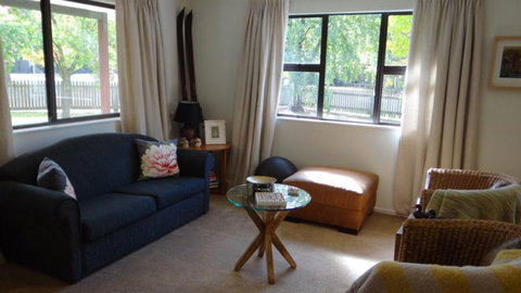 Arrowtown Retreat On The Park - Accommodation New Zealand 2