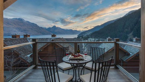 Bach At The Bay - Accommodation New Zealand 7