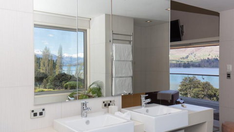 Release Wanaka - Lakeside Road - Accommodation New Zealand 2