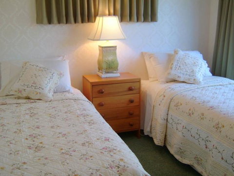 Cabourne Cottage - Accommodation New Zealand 3