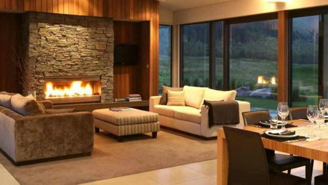 Dunalistair House- Beautiful Architectural Holiday Home - Accommodation New Zealand 3