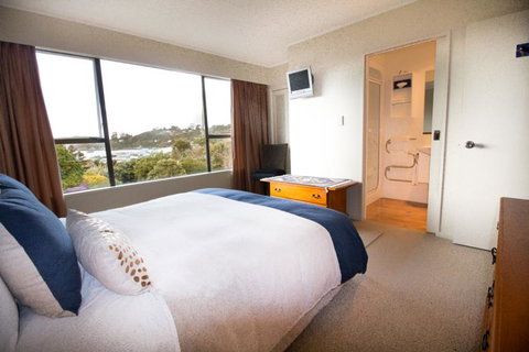Kowhai Lane Lodge - Accommodation New Zealand 3