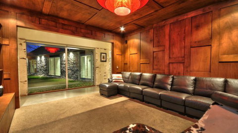 Gucci House - Accommodation New Zealand 5
