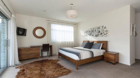 Gucci House - Accommodation New Zealand 7