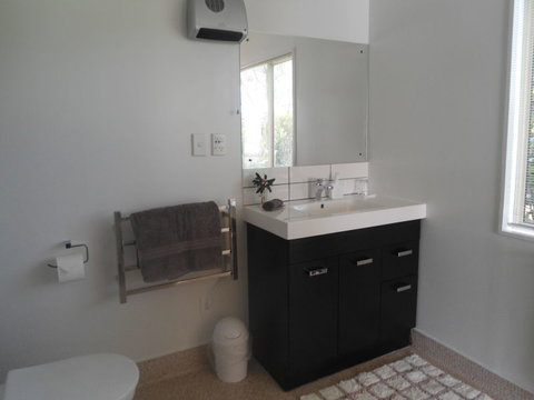 Cottage By The Tower - Accommodation New Zealand 0