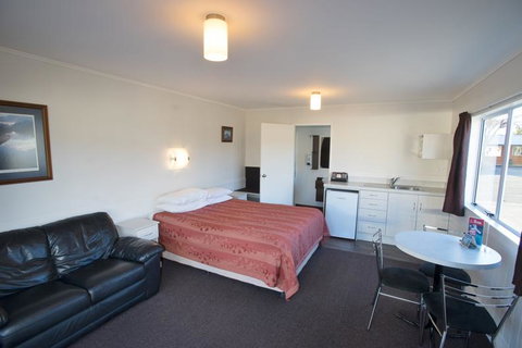 Te Anau Top 10 Holiday Park - Accommodation New Zealand 9