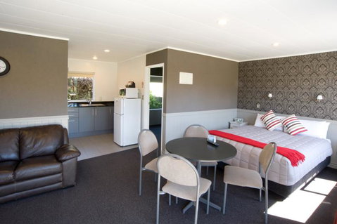 Te Anau Top 10 Holiday Park - Accommodation New Zealand 11