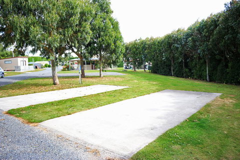 Westport Kiwi Holiday Park & Motels - Accommodation New Zealand 5
