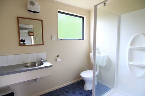 Westport Kiwi Holiday Park & Motels - Accommodation New Zealand 9