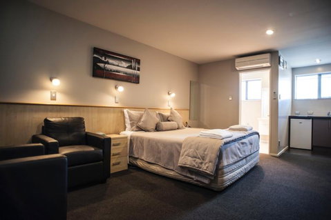 Arthur's Court Motor Lodge - Accommodation New Zealand 3