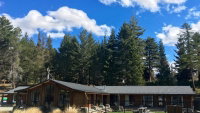 Lakefront Lodge Backpackers