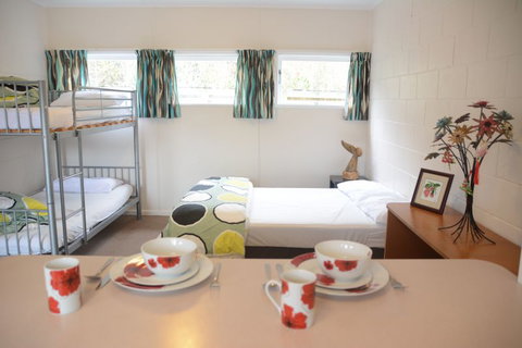 Whangarei Falls Holiday Park & YHA Backpackers - Accommodation New Zealand 1