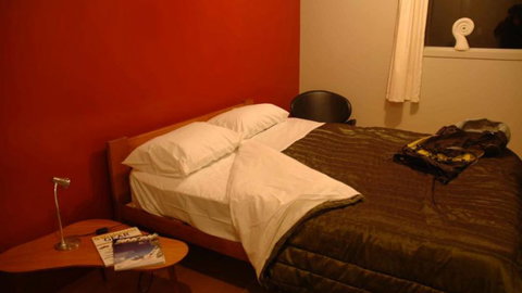 Racecourse Backpackers Hostel - Accommodation New Zealand 10