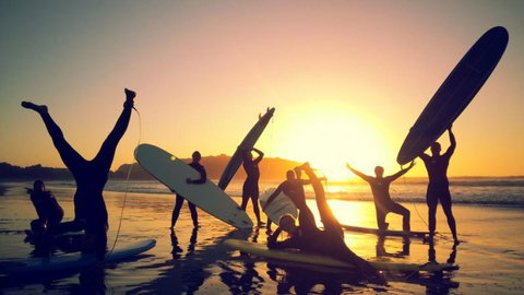 Bazils Hostel & Surf School - Accommodation New Zealand 4
