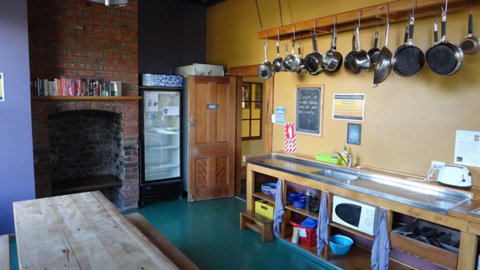 The Old Countryhouse Backpackers - Accommodation New Zealand 8