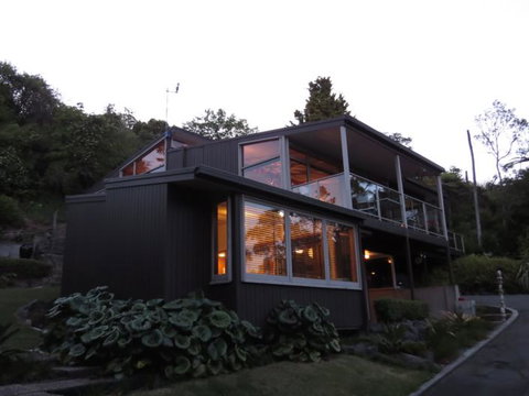 Awa Retreat - Accommodation New Zealand 0