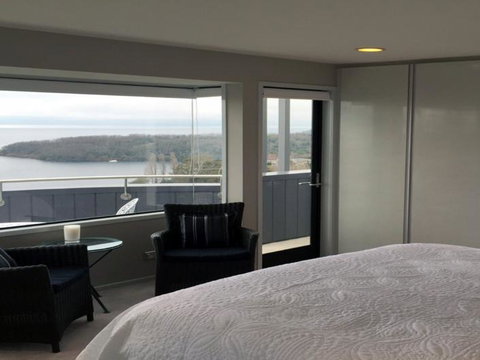 Serenity On Wakeman - Accommodation New Zealand 1