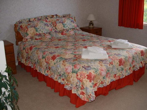 Tree Tops - Self Contained Apartment - Accommodation New Zealand 6