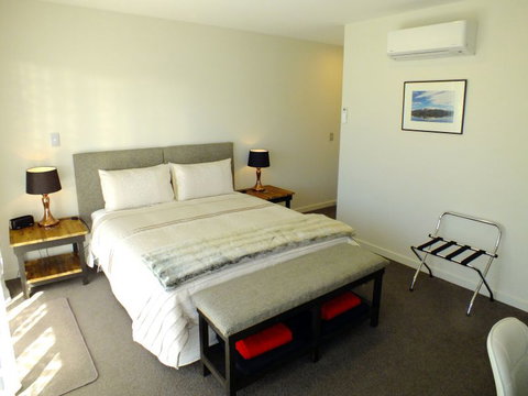 Copper Beech Wanaka - Luxury B&B - Accommodation New Zealand 1