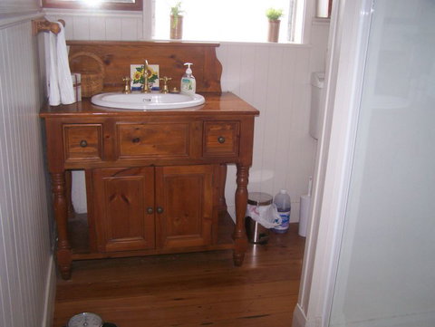 Ruishton Cottage Ltd - Accommodation New Zealand 5