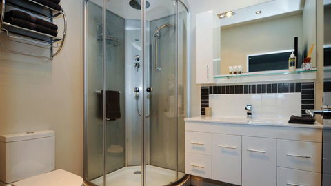 City Lights Boutique Lodge - Accommodation New Zealand 7