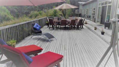 Longhouse Bed And Breakfast