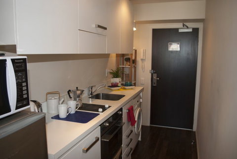 Mod On The Quad - Auckland City Apartment - Accommodation New Zealand 12